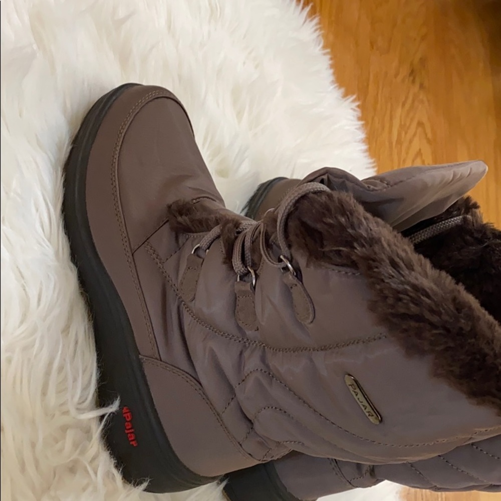 Pajar Women's Taupe Winter Boots - Picture 5 of 7